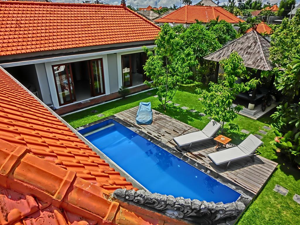 88 * Seminyak (Bali)